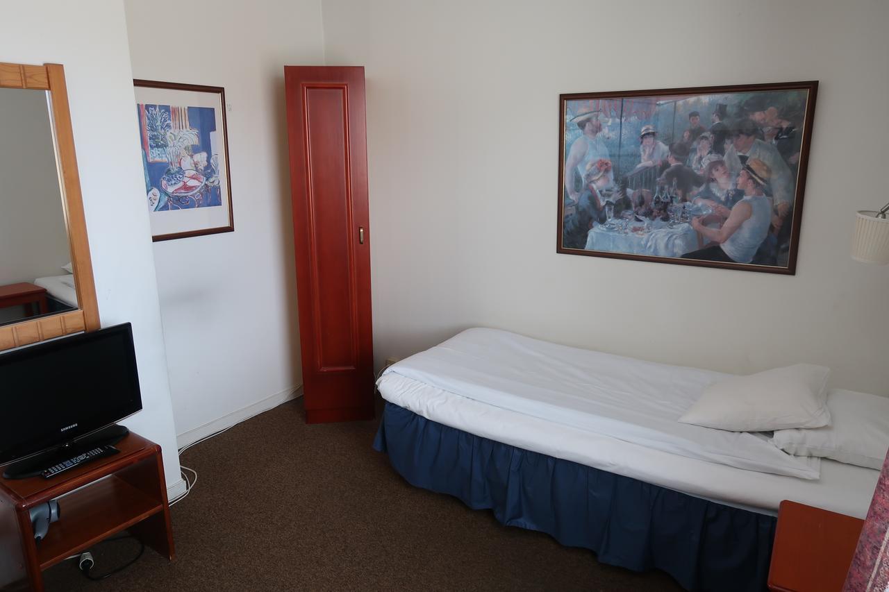 Hotel Aveny Bed & Breakfast イェブレ エクステリア 写真