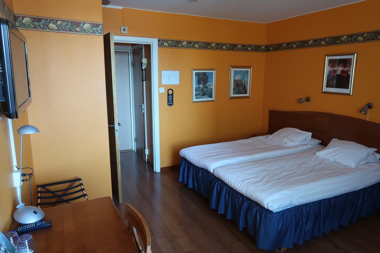 Hotel Aveny Bed & Breakfast イェブレ エクステリア 写真